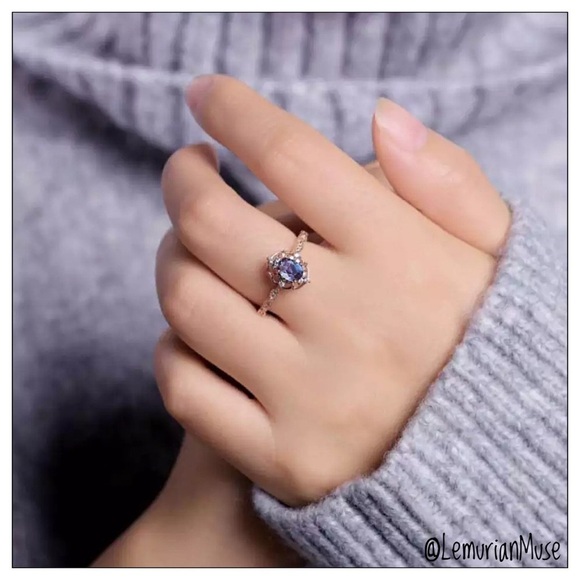 Alexandrite Sterling Silver Rose Gold Oval Color Changing Ring - Picture 4 of 6